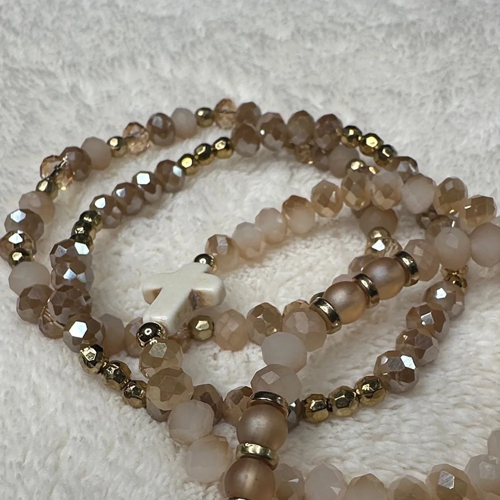 Beaded Bracelets Pretty Neutral Gold Mauve Pink Set of 4 with Cross Charm NWOT